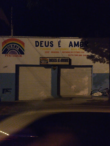 Igreja pentecostal Deus É Amor, R. Franc. Alves, 1167 - Jockey Club, Curvelo - MG, 35790-000, Brasil, Local_de_Culto, estado Minas Gerais