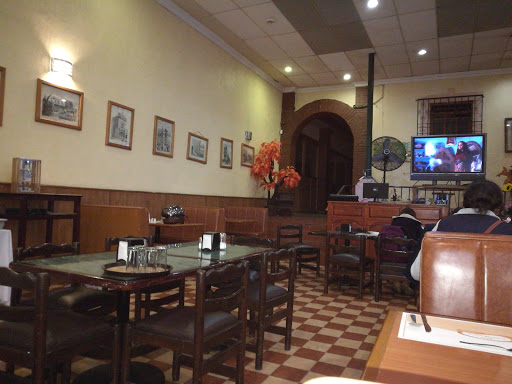 Restaurante Casa Blanca, Hidalgo 114, Centro, 42800 Tula de Allende, Hgo., México, Restaurante bufé | HGO