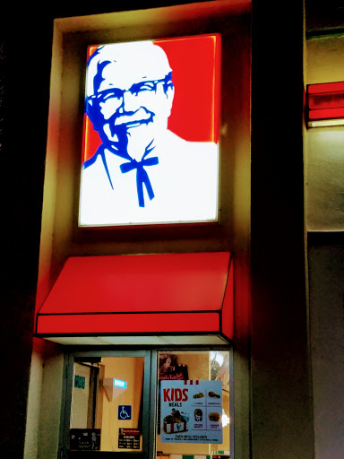 Fast Food Restaurant «KFC», reviews and photos, 5884 Monterey Rd #233, Gilroy, CA 95020, USA