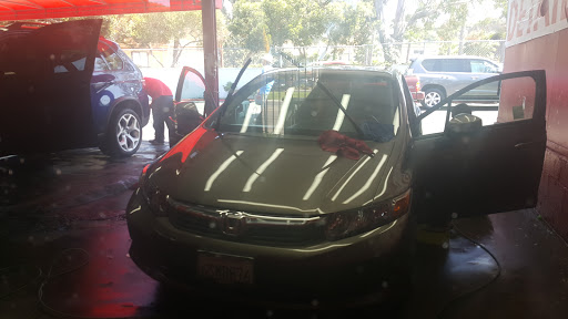 Oil Change Service «GENIE CAR WASH & LUBE - W POINT LOM», reviews and photos, 3949 W Point Loma Blvd, San Diego, CA 92110, USA