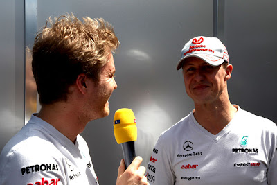 Нико Росберг берет интервью у Михаэля Шумахера для RTL на Гран-при Бразилии 2011