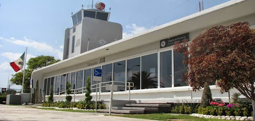 Aeropuerto Nacional de Tehuacán (TCN), Carretera Mexico-Veracruz Km252, San Antonio Viveros, 75758 Tehuacán, Pue., México, Servicio de transporte | PUE