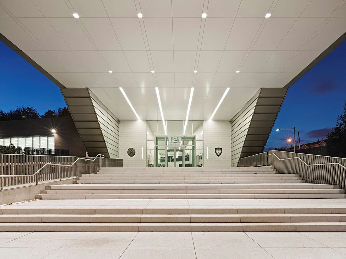 121st Police Precinct Station House by Rafael Vinoly