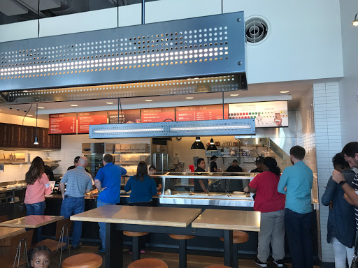 Mexican Restaurant «Chipotle Mexican Grill», reviews and photos, 11700 Princeton Pike #3C, Springdale, OH 45246, USA