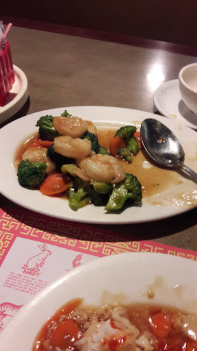 Restaurant «Golden Dragon Restaurant», reviews and photos, 353 W Main St G, Woodland, CA 95695, USA