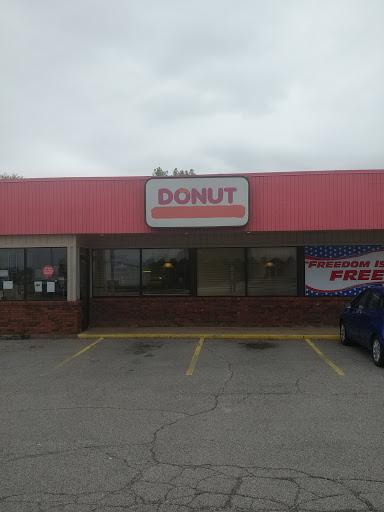 Restaurant «Donut Connection», reviews and photos, 1325 Pennsylvania Ave, Weirton, WV 26062, USA