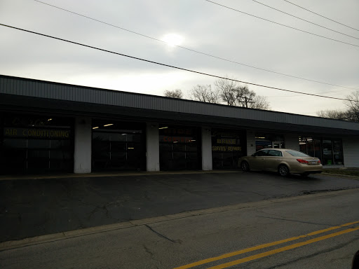 Auto Repair Shop «V & R Tire & Auto Repair», reviews and photos, 4903 Main St, Lisle, IL 60532, USA