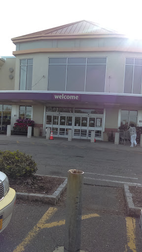 Grocery Store «Stop & Shop», reviews and photos, 240 E Sandford Blvd, Mt Vernon, NY 10550, USA