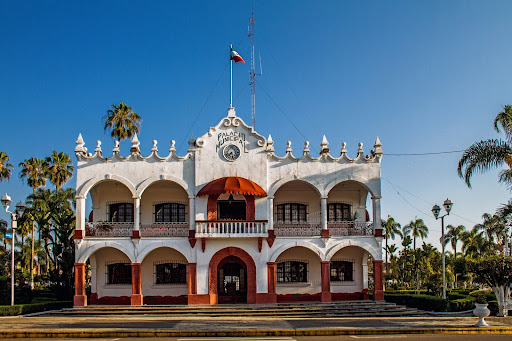 H. Ayuntamiento de Fortín de Las Flores, Av. 3, Calle 1 y 3 S/n, Centro, 94470 Fortín de las Flores, Ver., México, Oficinas del ayuntamiento | VER