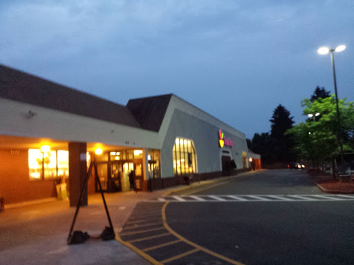 Supermarket «Stop & Shop», reviews and photos, 416 E Main St, Middletown, CT 06457, USA