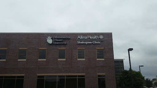 Medical Center «Allina Health Shakopee Clinic», reviews and photos