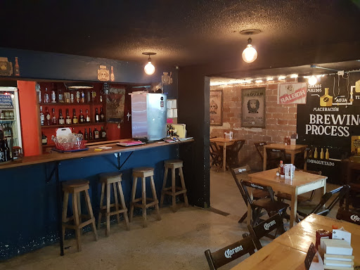 Mano Negra pub, COLONIA, 1- f, 3, IMSS, 43995 SAHAGUN, Hgo., México, Pub restaurante | HGO