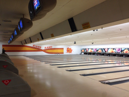 Bowling Alley «River Rand Bowl», reviews and photos, 191 S River Rd, Des Plaines, IL 60016, USA