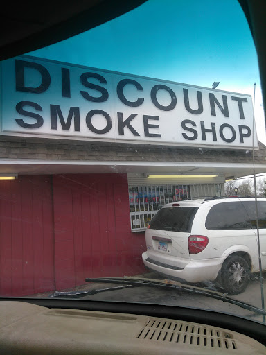 Tobacco Shop «Discount Smoke Shop», reviews and photos, 1169 N 2nd St, Springfield, IL 62702, USA