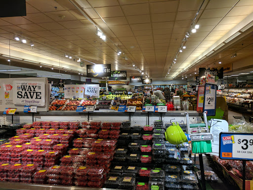 Grocery Store «Stop & Shop», reviews and photos, 154 Westchester Ave, White Plains, NY 10604, USA