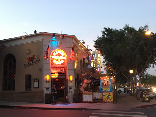 8811 Santa Monica Blvd, West Hollywood, CA 90069, USA