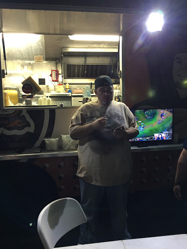 Fast Food Restaurant «Pipo Burgers on Wheels», reviews and photos, 8132 NW 67th St, Miami, FL 33166, USA