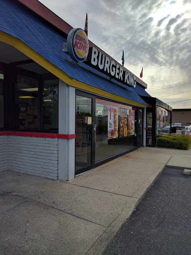 Fast Food Restaurant «Burger King», reviews and photos, 321 Jericho Turnpike, Syosset, NY 11791, USA