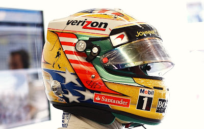 шлем Льюиса Хэмилтона с американским флагом на Гран-при США 2012