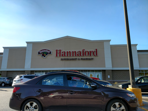 Grocery Store «Hannaford Supermarket», reviews and photos, 305 Sandown Rd, East Hampstead, NH 03826, USA