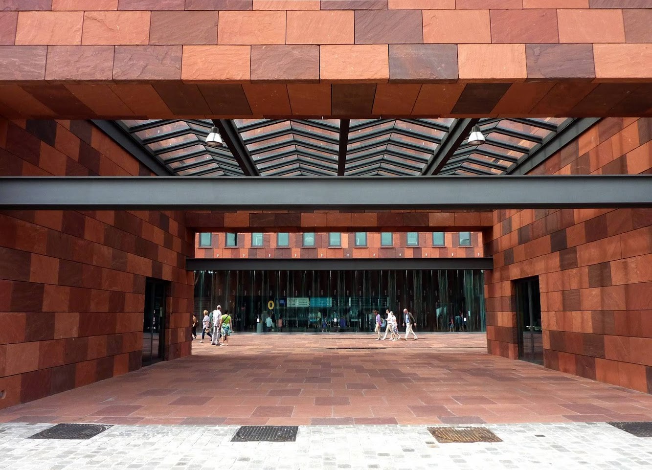 Museum aan de Stroom by Neutelings Riedijk Architects