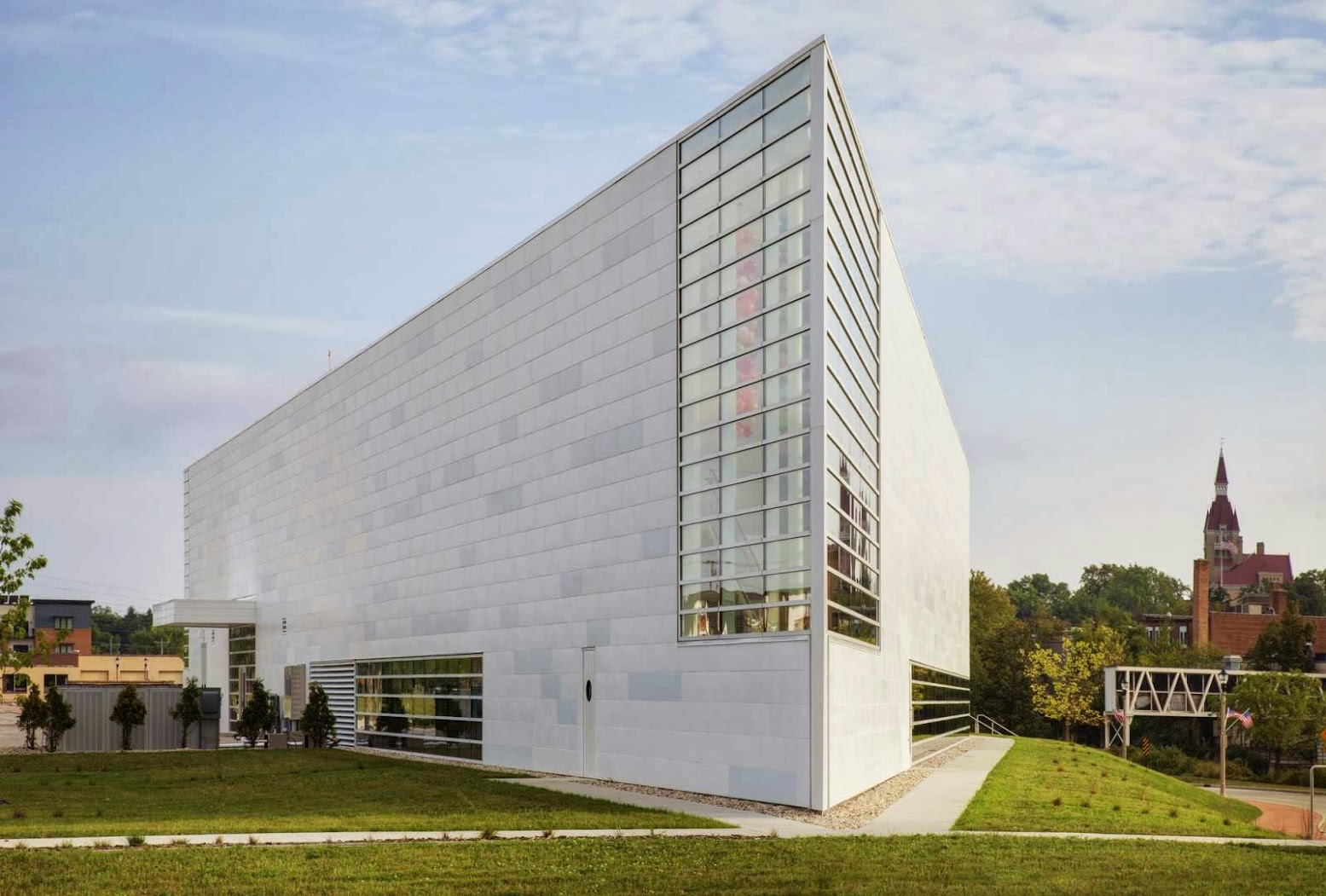 Museum of Wisconsin Art by HGA Architects and