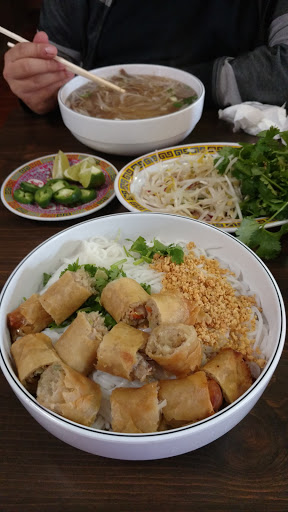 Vietnamese Restaurant «Little Saigon Restaurant», reviews and photos, 1191 Fort Campbell Blvd B, Clarksville, TN 37042, USA