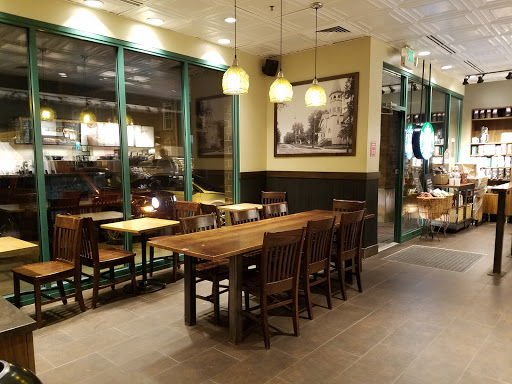 Coffee Shop «Starbucks», reviews and photos, 40 N Williams St a, Crystal Lake, IL 60014, USA