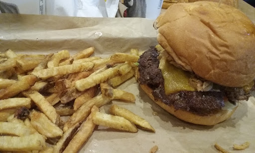 American Restaurant «MOOYAH Burgers, Fries & Shakes», reviews and photos, 255 Vineyard Blvd, Morgan Hill, CA 95037, USA