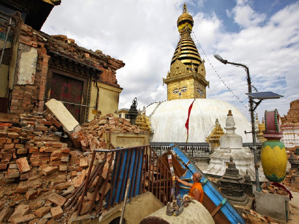 In Nepal, efforts underway to salvage ancient sites damaged by quake In Nepal, efforts underway to salvage ancient sites damaged by quake