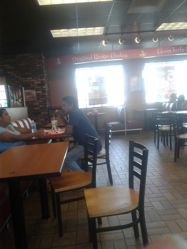 Fast Food Restaurant «KFC», reviews and photos, 140 E Kennedy Blvd, Lakewood, NJ 08701, USA