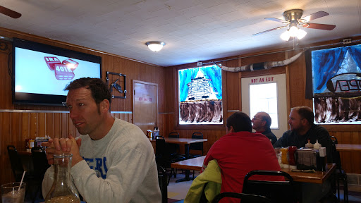 Bar & Grill «Longhorn Bar», reviews and photos, 101 S 14th St, Fort Calhoun, NE 68023, USA