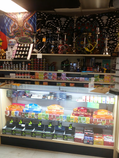 Vaporizer Store «Payless Tobacco and Vape Shop - Smoke & Pipe Shop - Kratom Shop», reviews and photos, 6385 Wadsworth Blvd, Arvada, CO 80003, USA