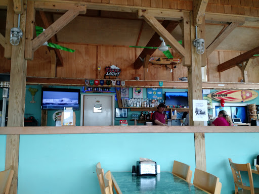 Bar & Grill «Ocracoke Bar And Grille», reviews and photos, 621 Irvin Garrish Hwy, Ocracoke, NC 27960, USA