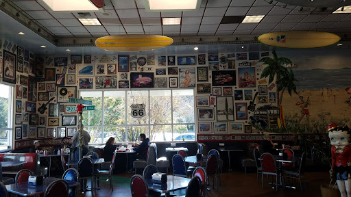 American Restaurant «Legends Classic Diner», reviews and photos, 1155 E Rte 66, Glendora, CA 91740, USA