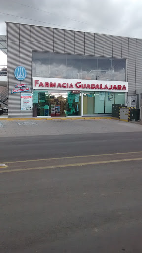 Farmacias Guadalajara, Av. Camino Real a Cholula Momoxpan, 2221, Residencial la Carcaña, 72760 Cholula de Rivadabia, Pue., México, Farmacia | PUE