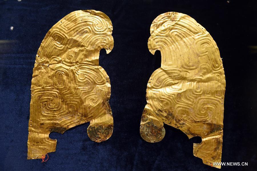 France: France returns looted gold antiquities to China