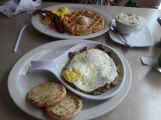 Breakfast Restaurant «The Egg & I Restaurants», reviews and photos, 9506 North Sam Houston Pkwy E #3120, Humble, TX 77396, USA