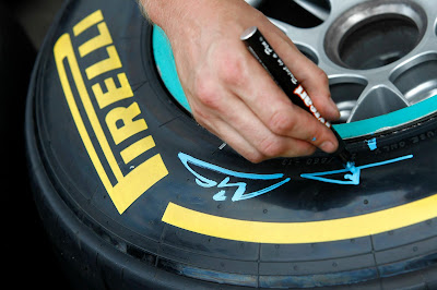 маркировка шин Pirelli Михаэля Шумахера на Гран-при Италии 2011