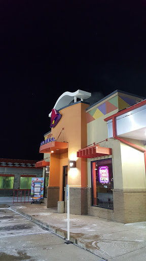 Mexican Restaurant «Taco Bell», reviews and photos, 3797 Elm St, St Charles, MO 63301, USA