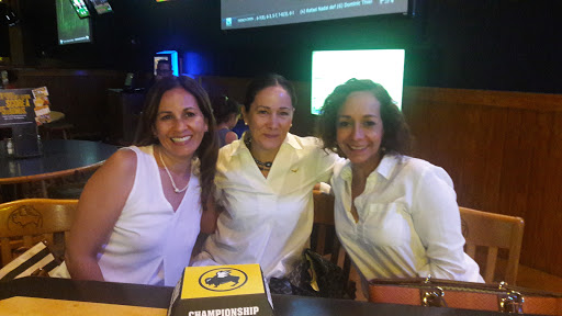 Chicken Wings Restaurant «Buffalo Wild Wings», reviews and photos, 2100 Farm to Market Road 802, Brownsville, TX 78526, USA