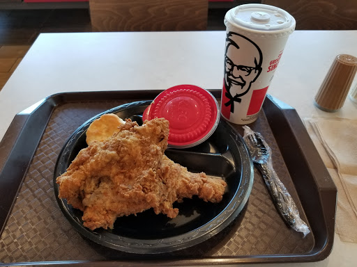 Fast Food Restaurant «KFC», reviews and photos, 911 Mineral Wells Ave, Paris, TN 38242, USA