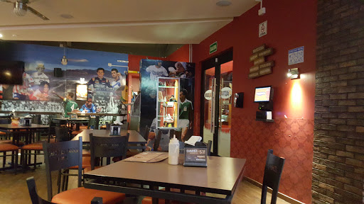 Chiltepinos Wings, Calle Sexta Este 9A, Centro, 84620 Cananea, Son., México, Restaurantes o cafeterías | SON
