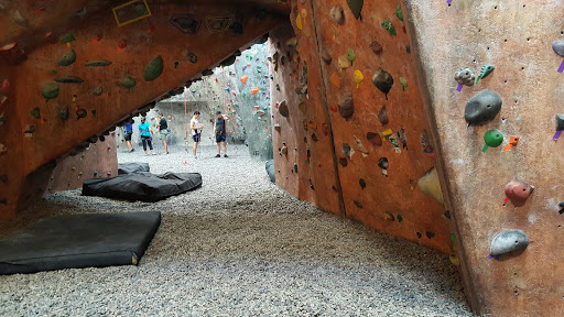 Rock Climbing Gym «Vertical Hold Climbing Gym», reviews and photos, 2074 Hancock St, San Diego, CA 92110, USA