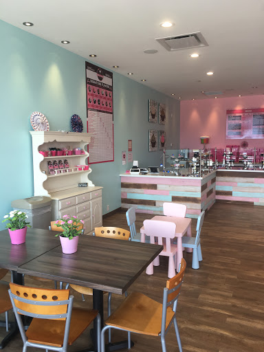 Ice Cream Shop «SmallCakes Cupcakery», reviews and photos, 7335 Academy Blvd N, Colorado Springs, CO 80920, USA