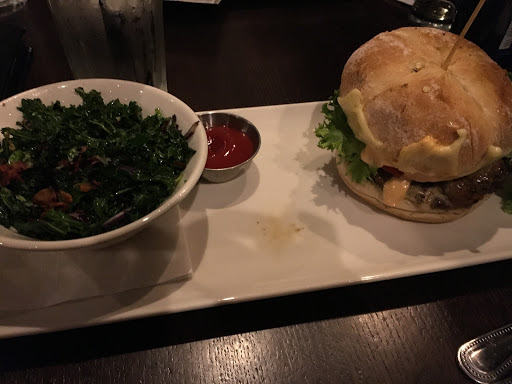 Hamburger Restaurant «Plan B», reviews and photos, 1000 W Columbus Ave, Springfield, MA 01105, USA