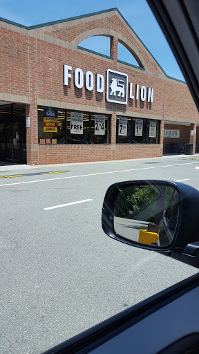 Grocery Store «Food Lion», reviews and photos, 15432 Rogers Clark Blvd, Bowling Green, VA 22427, USA