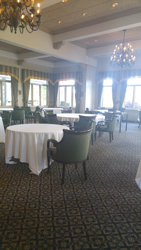 Country Club «Oak Hill Country Club», reviews and photos, 145 Kilbourn Rd, Rochester, NY 14618, USA