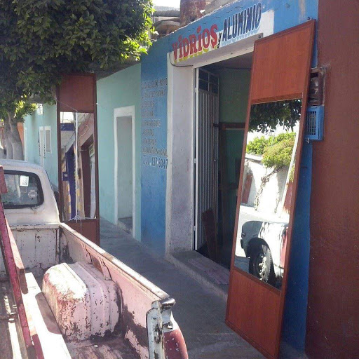 vidrios y aluminio pancho, Calle 13 Ote 532, Nicolás Bravo, 75790 Tehuacán, Pue., México, Servicio de instalación de ventanas | PUE