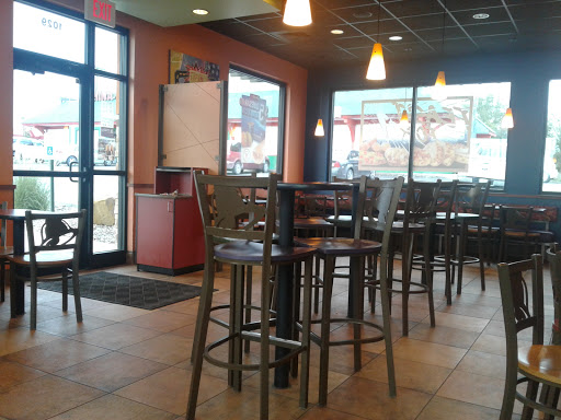 Mexican Restaurant «Taco Bell», reviews and photos, 1029 Washington St, Chillicothe, MO 64601, USA